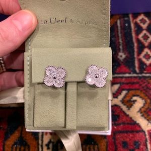 🟥SOLD🟥Van Cleef & Arpels Pave Diamond earrings 18k White gold Alhambra